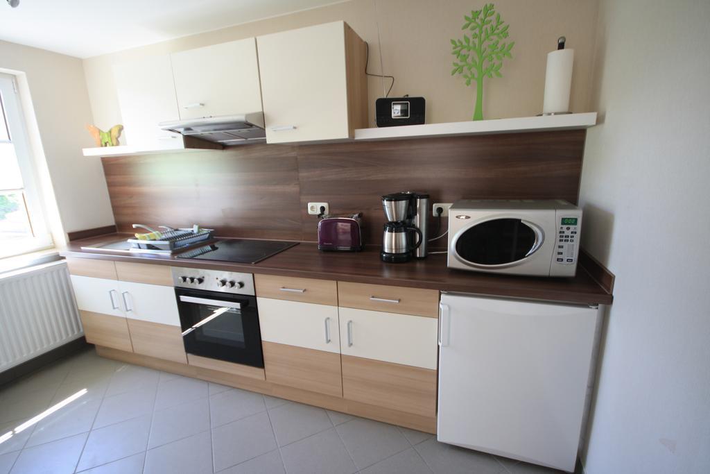 Ferienhaus Zum Gaesschen Weissenfels Phòng bức ảnh